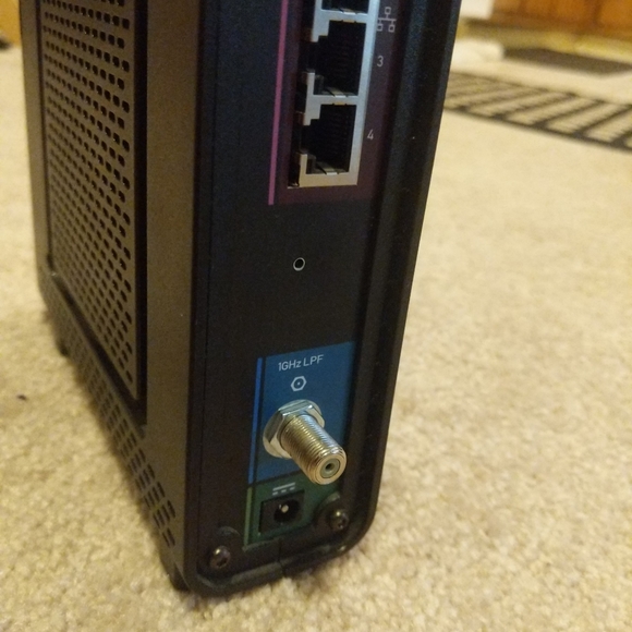 Motorola SBG6580 SURFboard Black 4LAN Ports DOCSIS3.0 Wi-Fi Cable Modem & Router - Picture 7 of 7